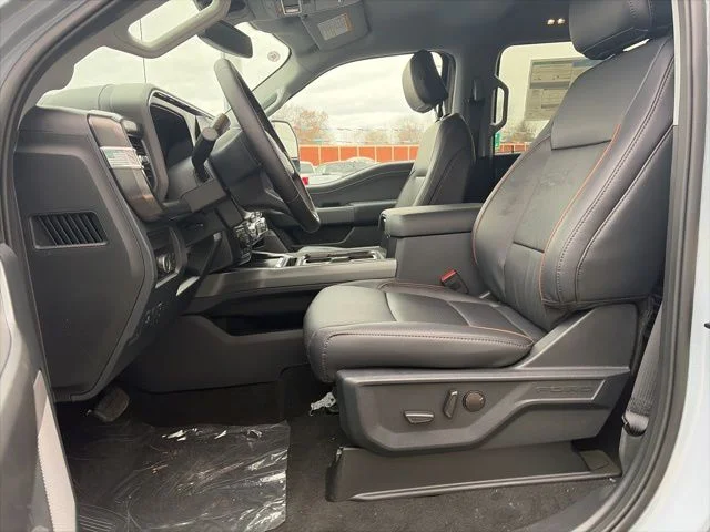 New 2026 Glacier Gray Metallic Tri-Coat Ford F-250® Lariat® image 48
