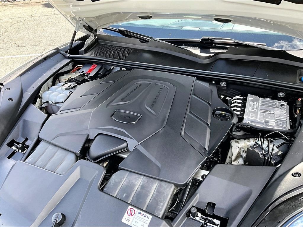 Used 2024 White Porsche Base image 35
