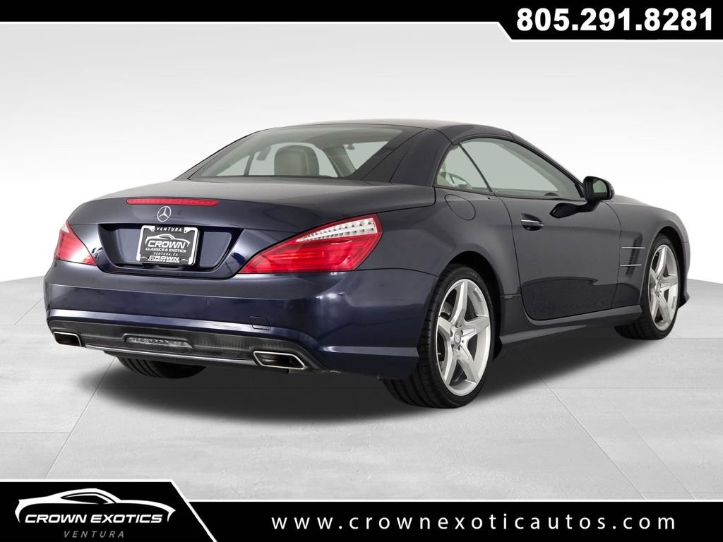 Used 2014  Mercedes-Benz SL 550 image 22