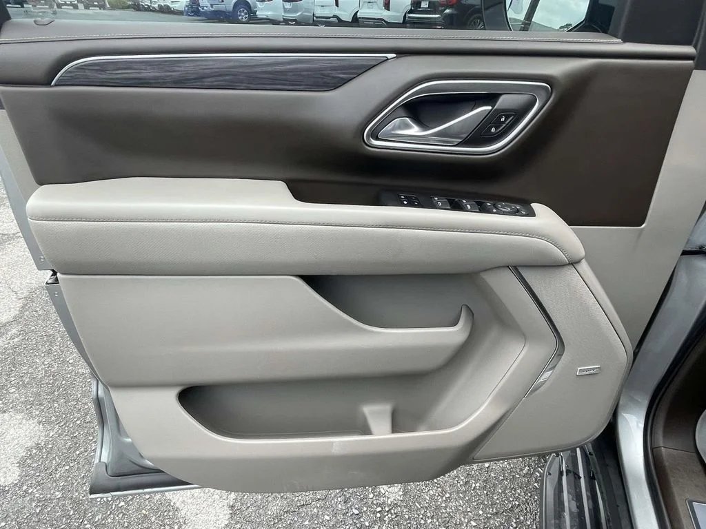 Used 2023 Sterling Metallic GMC SLT image 16