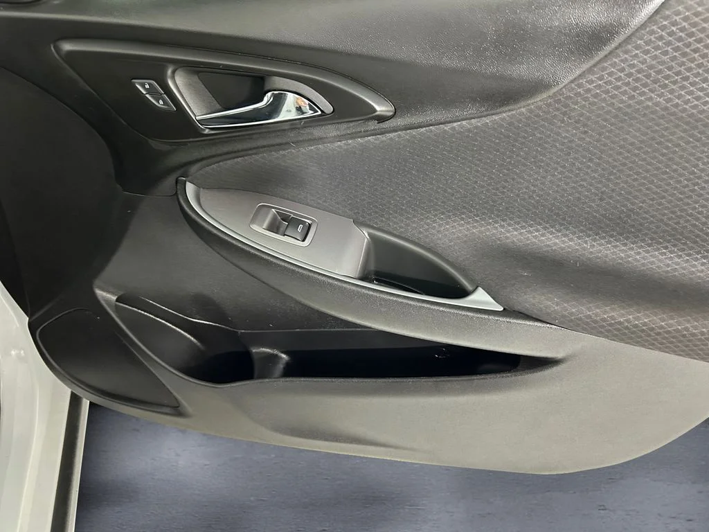 Used 2024 White Chevrolet LT image 15