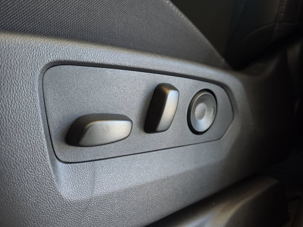 New 2026 Sterling Gray Metallic Chevrolet LT image 34