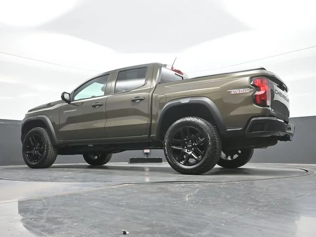 Used 2025 Brown Chevrolet Trail Boss image 19