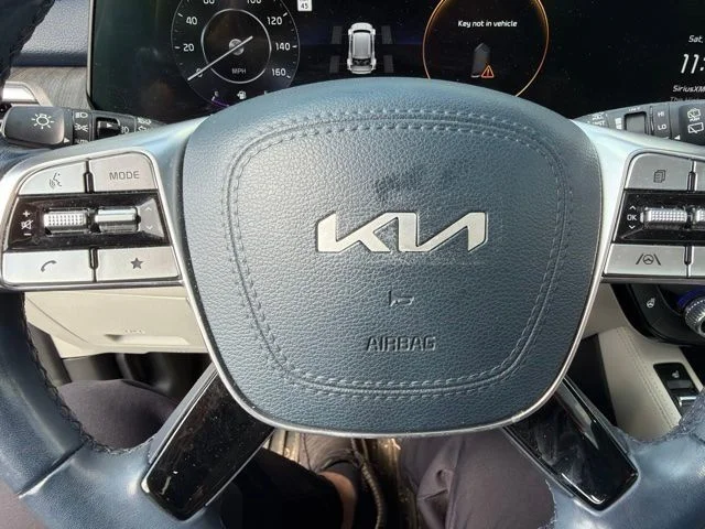 Used 2023 White Kia SX image 11