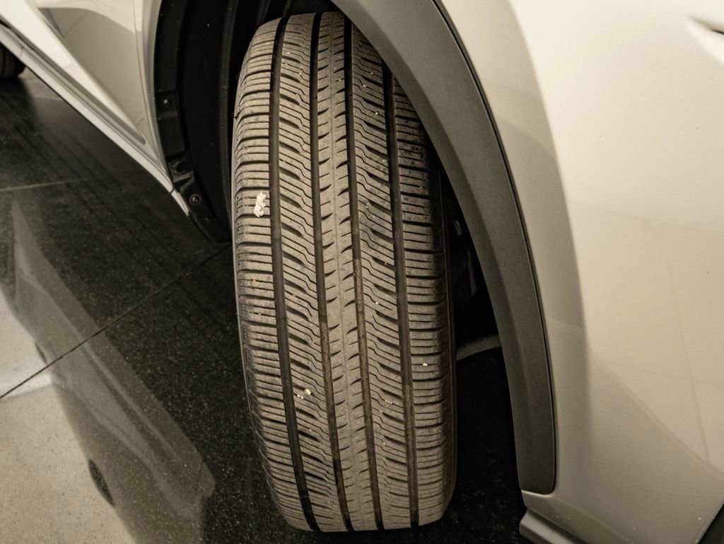 Used 2017 Silver Lexus 200t F Sport image 57