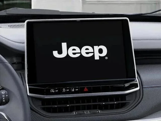 New 2026 Bright White Clearcoat Jeep Latitude image 122