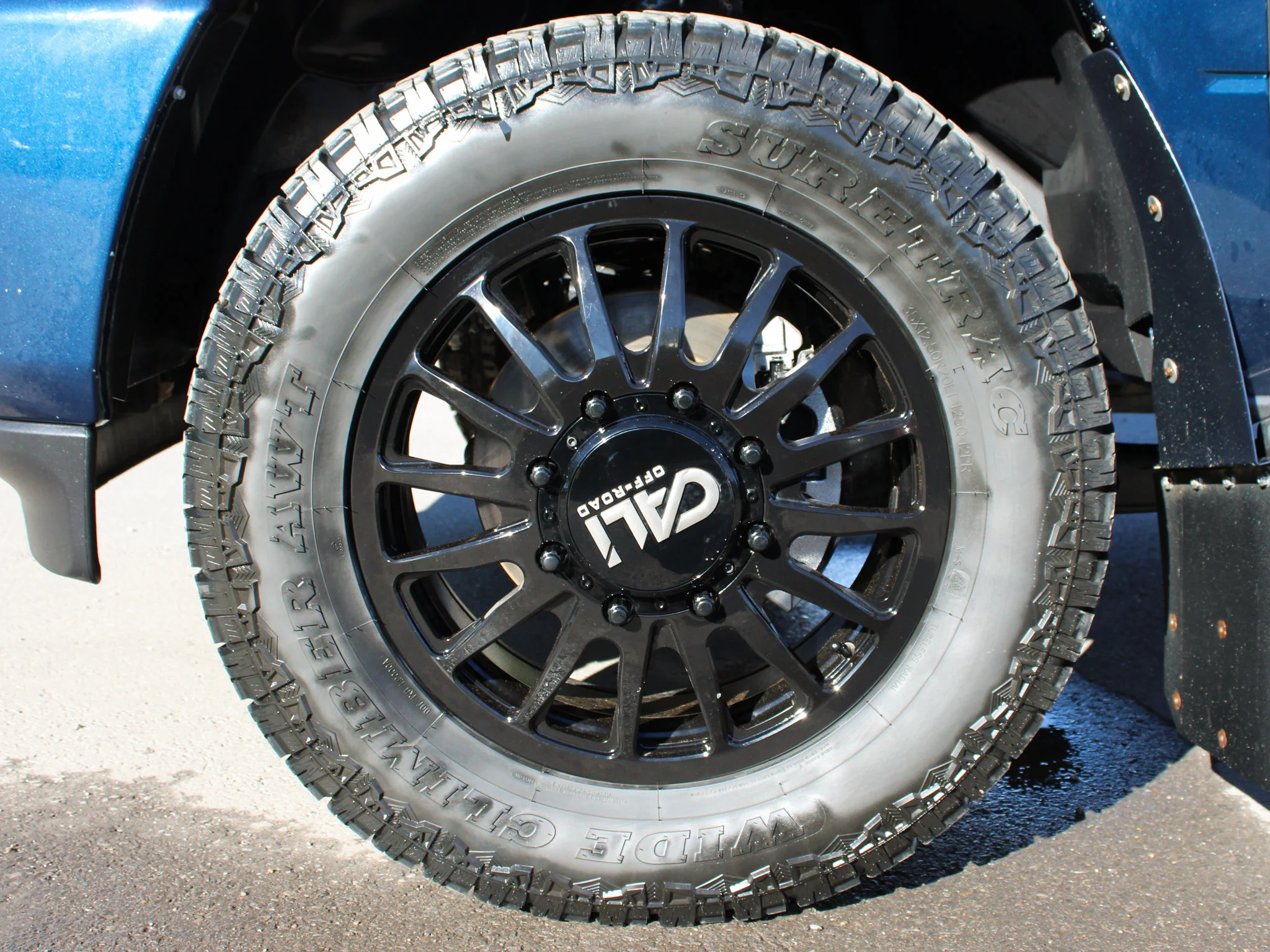 Certified Used 2024 Blue RAM Laramie* | Diesel | 5th Wheel & Gooseneck | Apple CarPlay | 3M PPF | Night Edition image 15