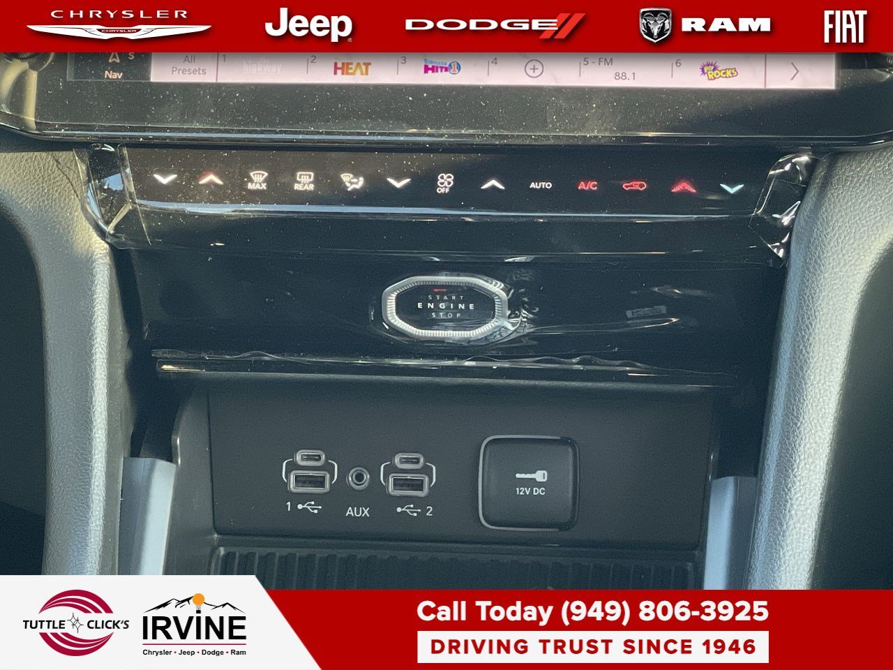 New 2026 Baltic Gray Metallic Clear-Coat Exterior Paint Jeep Laredo Altitude image 13