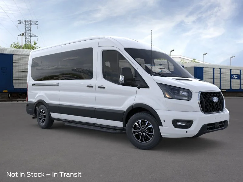 New 2026 Oxford White Ford XLT image 8