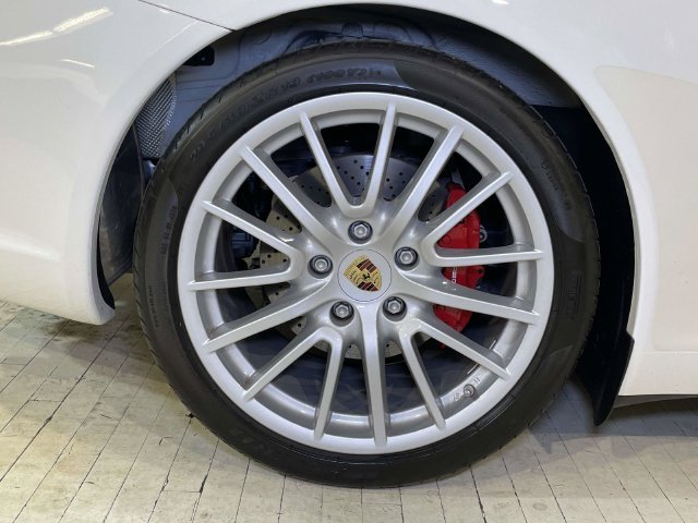 Used 2012 White Porsche Carrera S image 12
