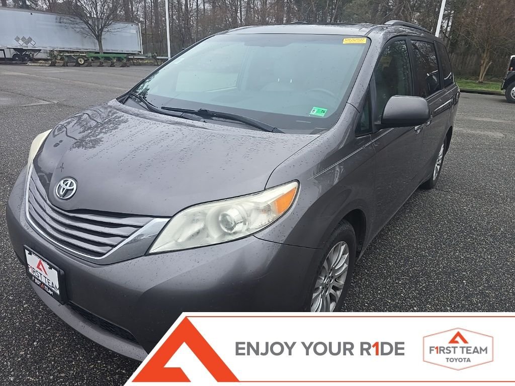 2017 Toyota Sienna XLE Premium