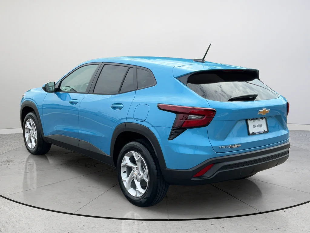 2026 Chevrolet Trax LS - Photo 7