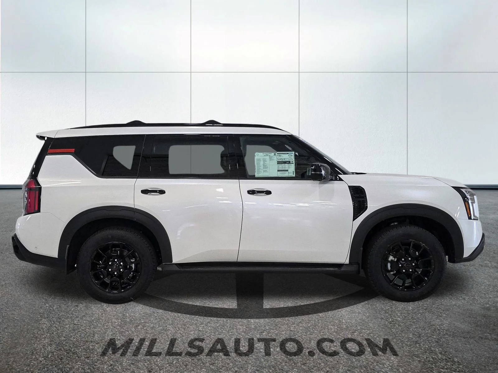 2026 Nissan Armada PRO-4X - Photo 8