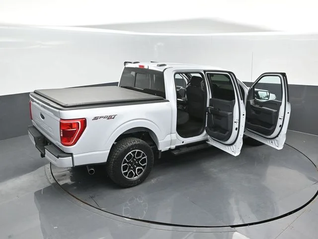 Certified Used 2022 White Metallic Ford XLT image 27