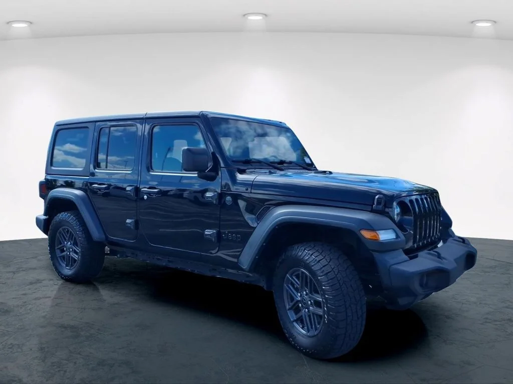 Used 2024 Black Jeep Sport S image 5