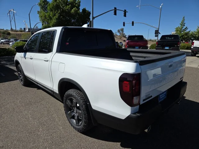 New 2026 Platinum White Pearl Honda TrailSport image 4