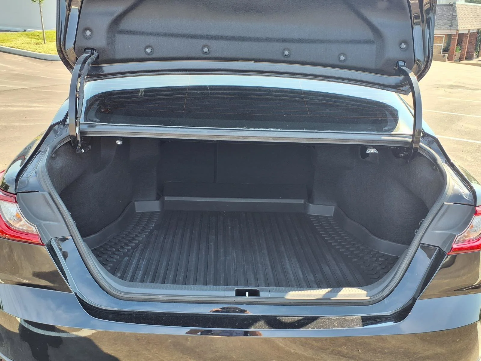Used 2025 BLack Toyota LE image 23