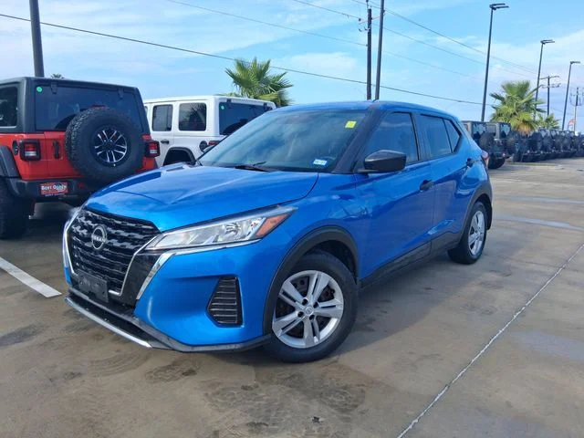 Used 2022 Blue Nissan S image 3