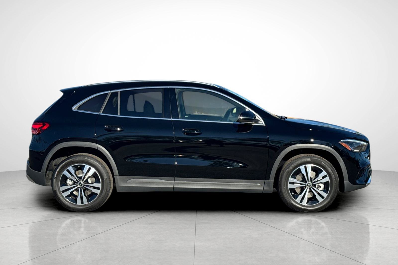 New 2026 Night Black Mercedes-Benz GLA 250 image 31