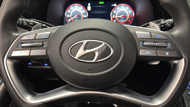 Used 2025 Abyss Black Pearl Hyundai Calligraphy Night Edition image 16