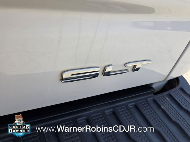 Used 2022 White GMC SLT image 12