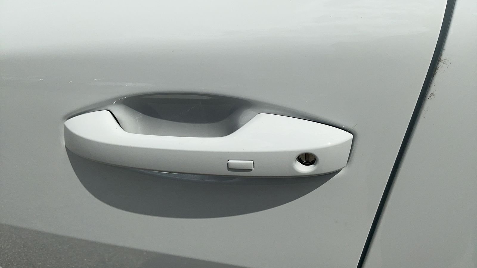 New 2027 White Nissan SV image 21