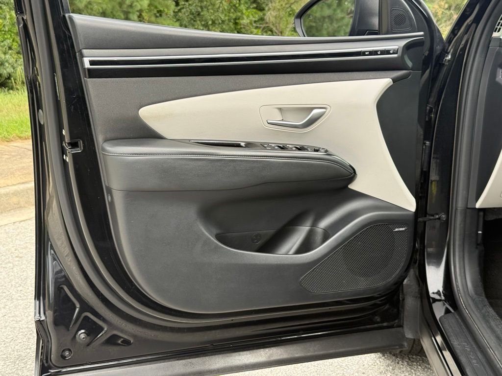 Used 2022 Black Hyundai Limited image 21
