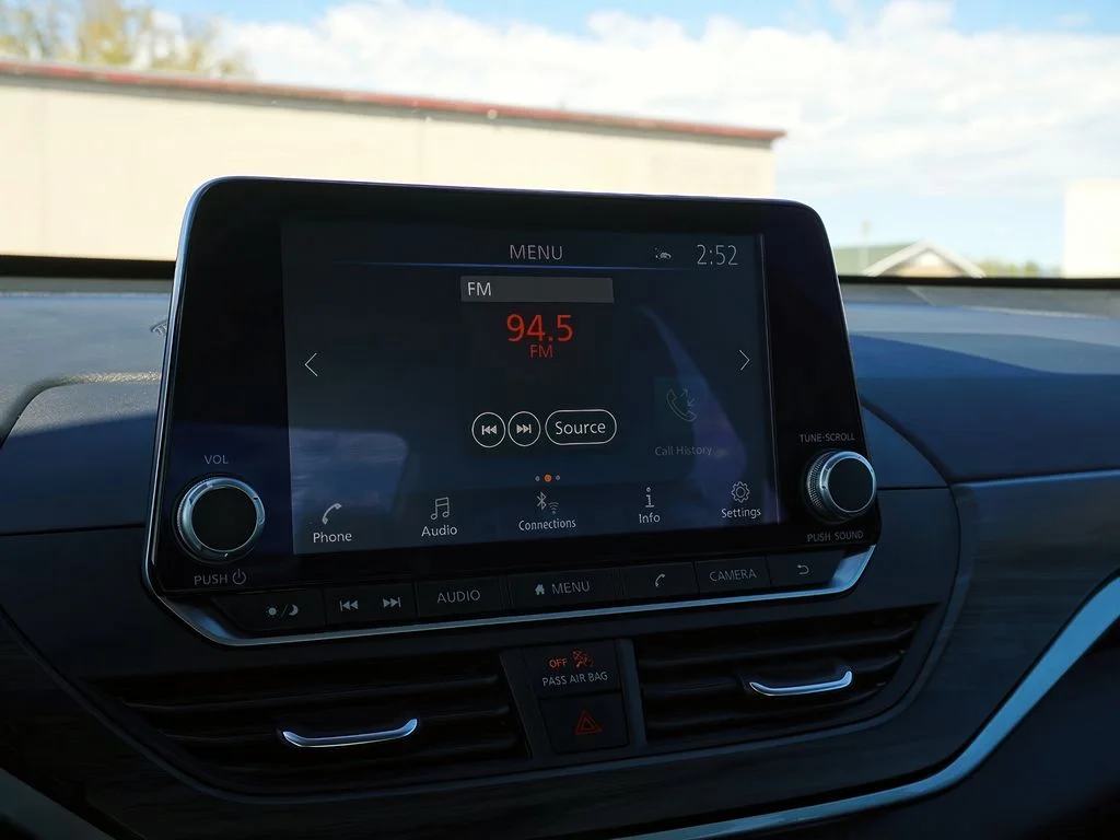 2025 Nissan Altima SV - Photo 32