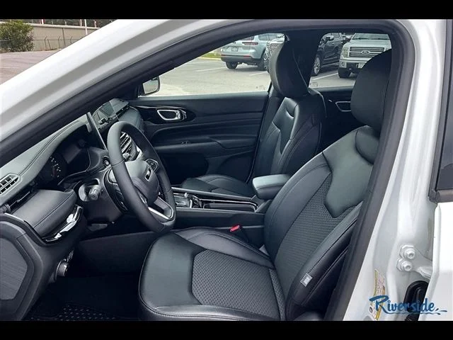 2026 Jeep Compass Altitude Special Edition - Photo 9