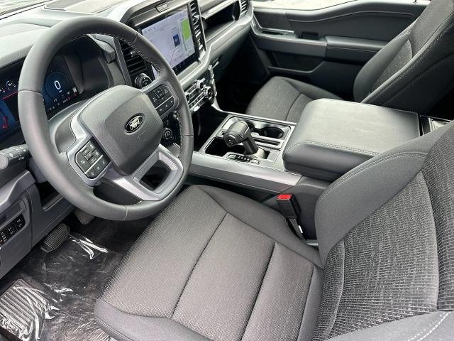 New 2026 Carbonized Gray Metallic Ford XLT image 36