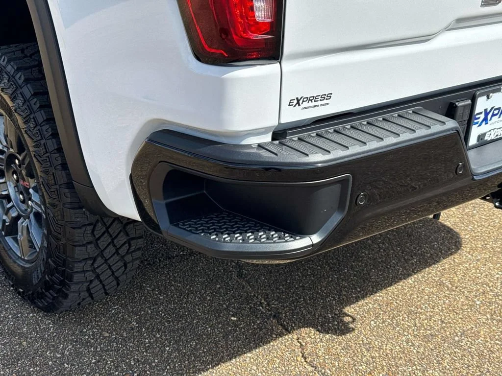 2026 GMC Sierra 1500 AT4X - Photo 14