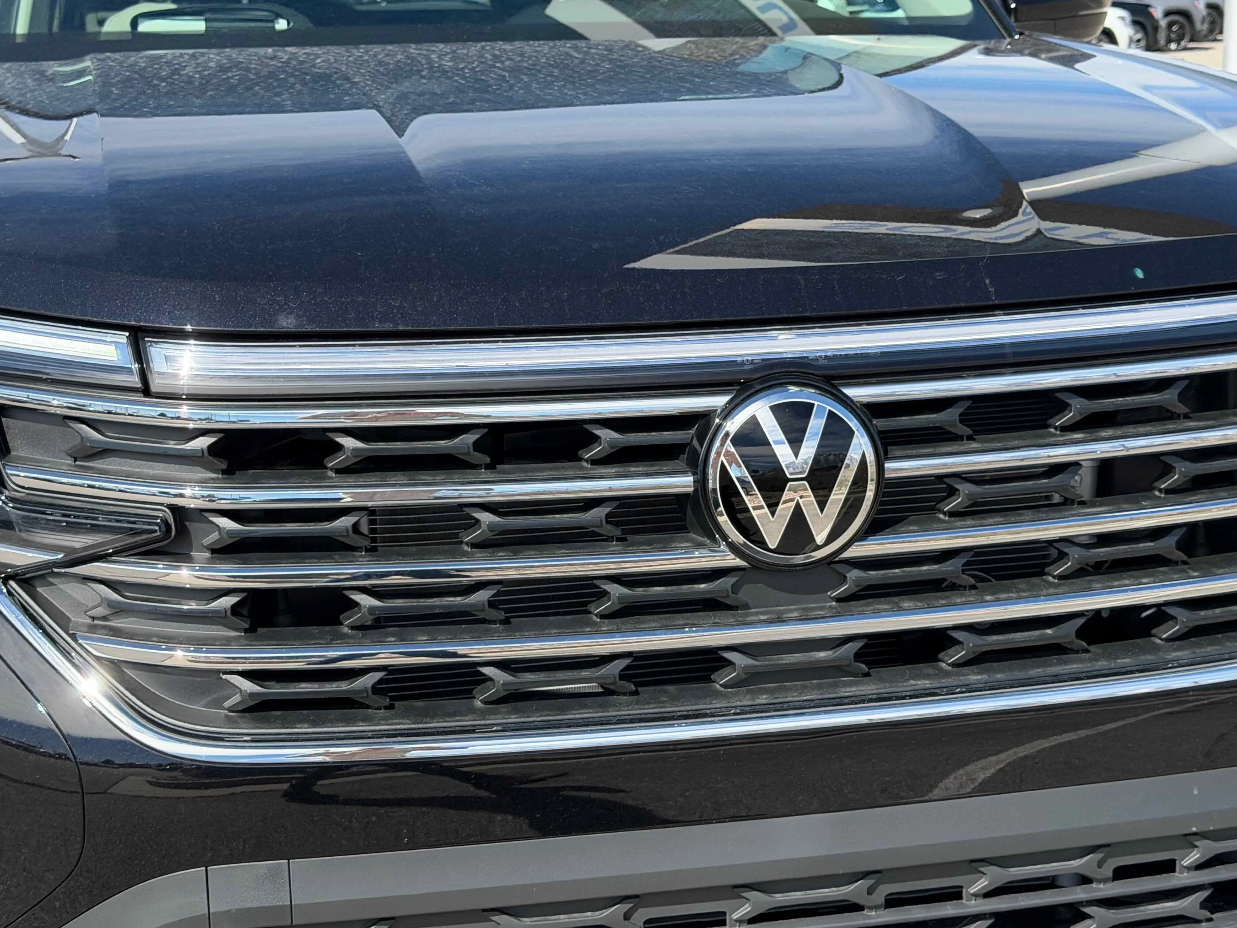 New 2026 Deep Black Volkswagen 2.0T SE w/Technology image 12