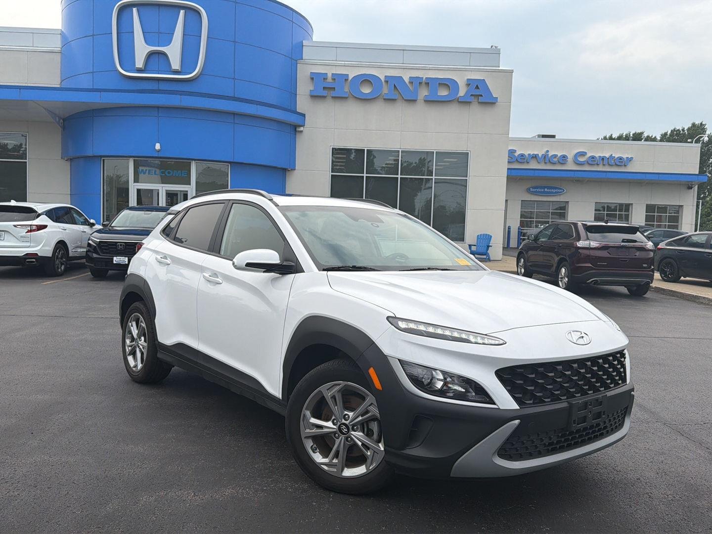Used 2023 Lunar White Hyundai SEL image 13