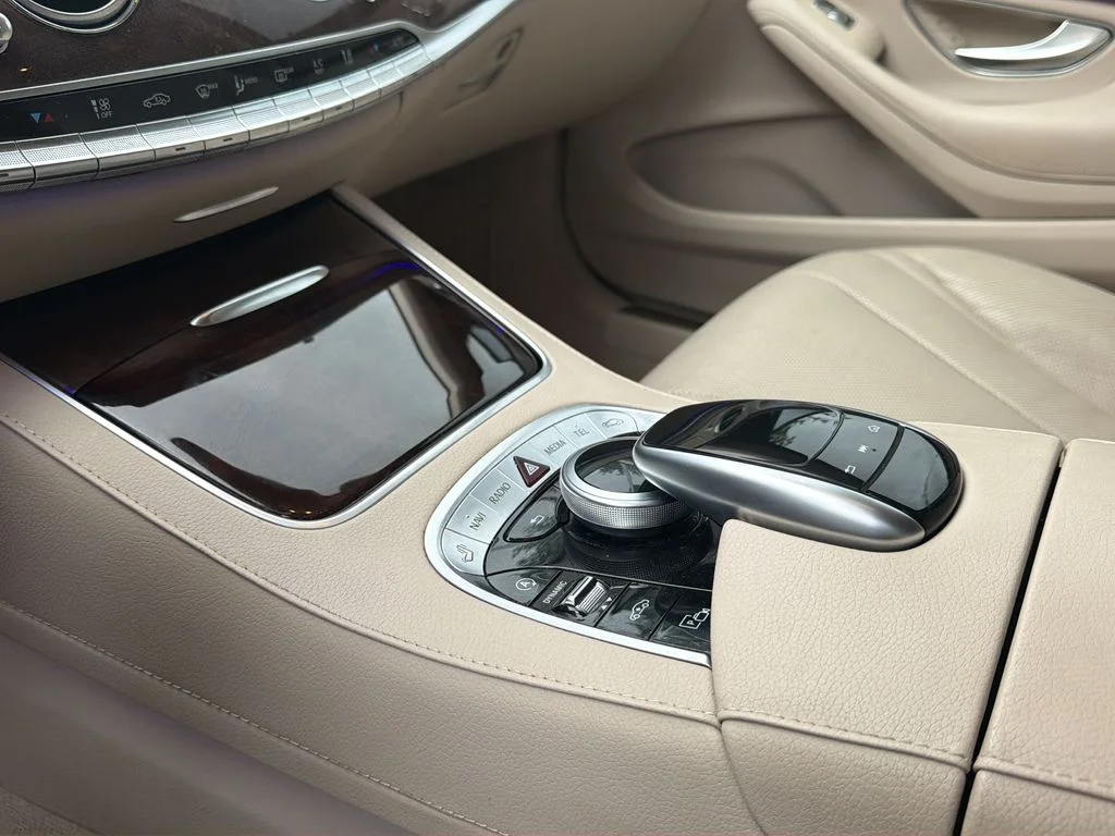 Used 2019 designo Diamond White Mercedes-Benz S 450V image 32