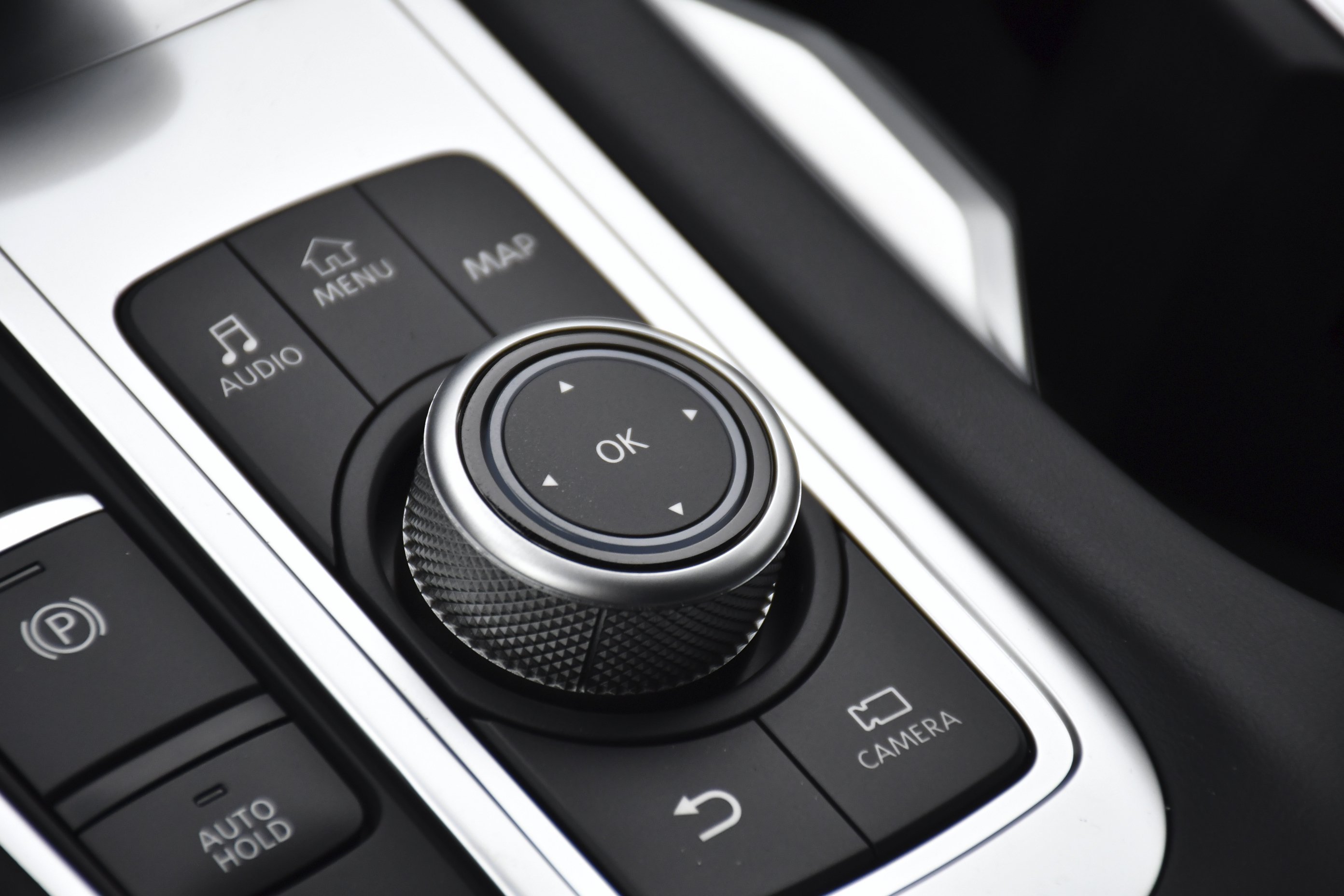 New 2027 HARBOR GRAY INFINITI Luxe FWD image 13