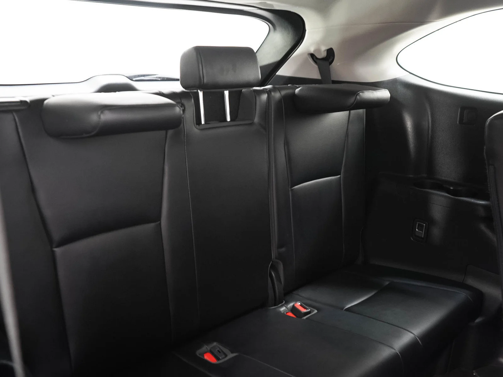 Used 2021 Celestial Silver Metallic Toyota XLE image 15