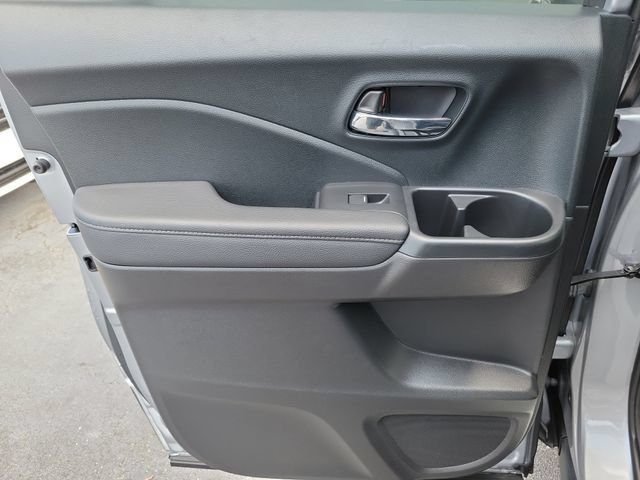 Certified Used 2023 Lunar Silver Metallic Honda AWD RTL-E image 13