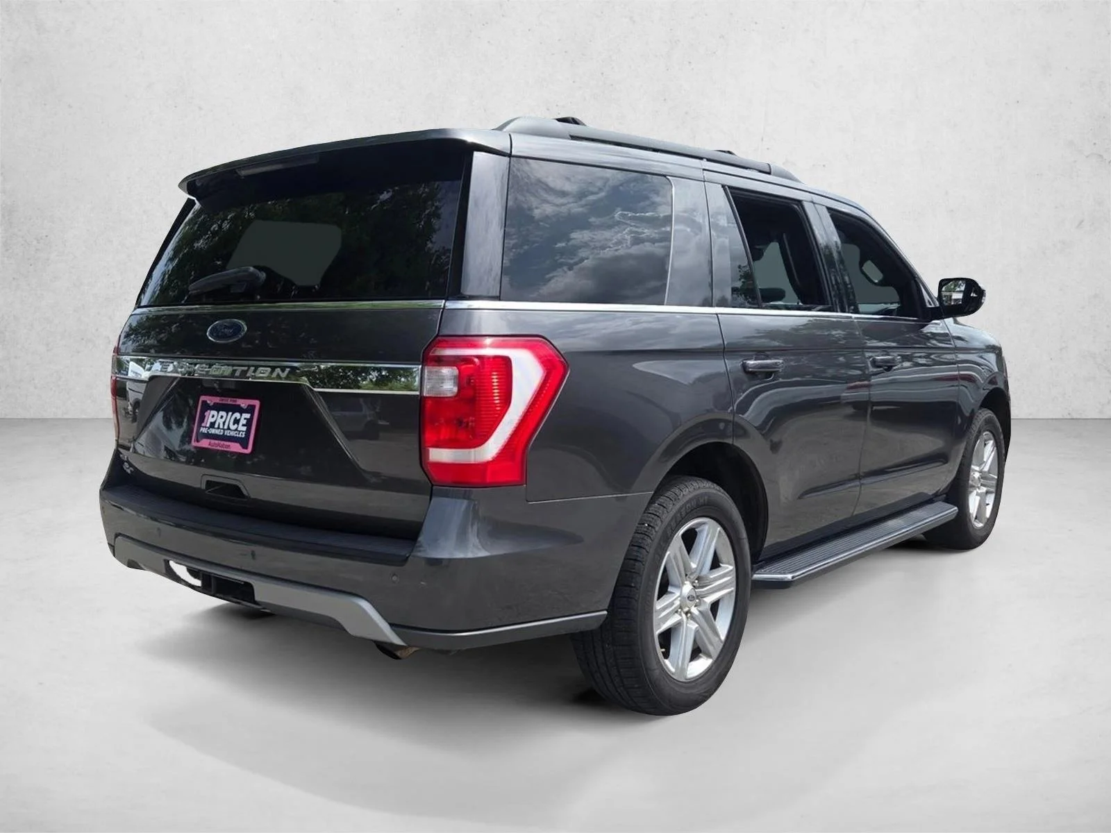 Used 2021 Magnetic Metallic Ford XLT image 5