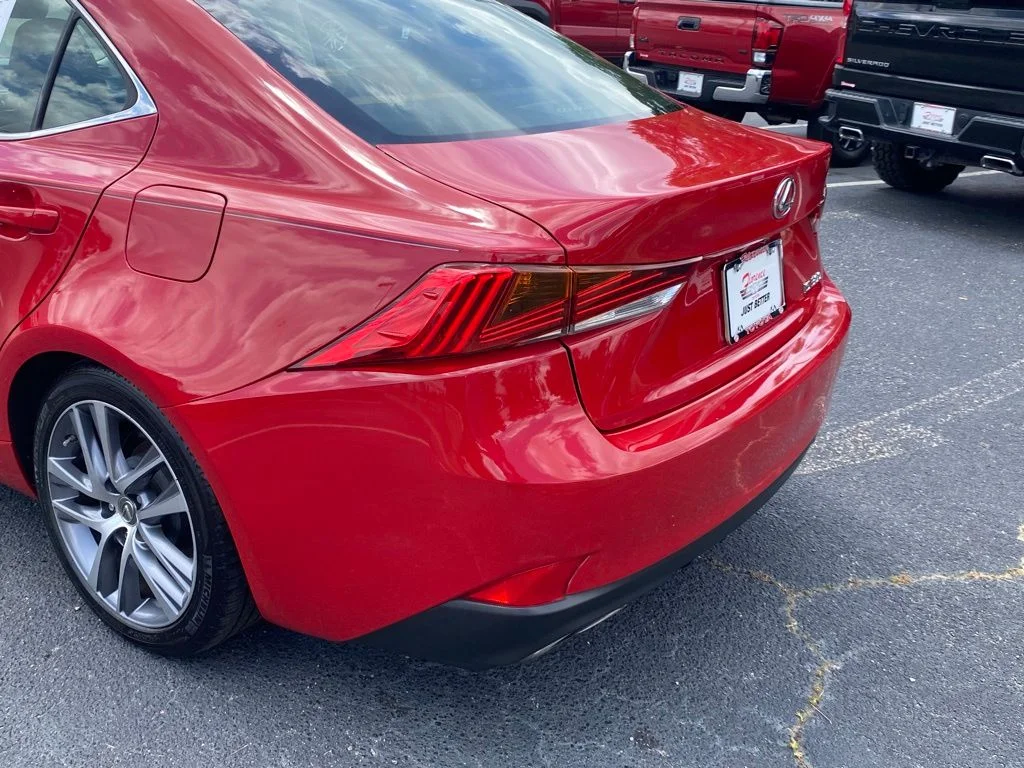 Used 2019 Red Lexus 300 image 12