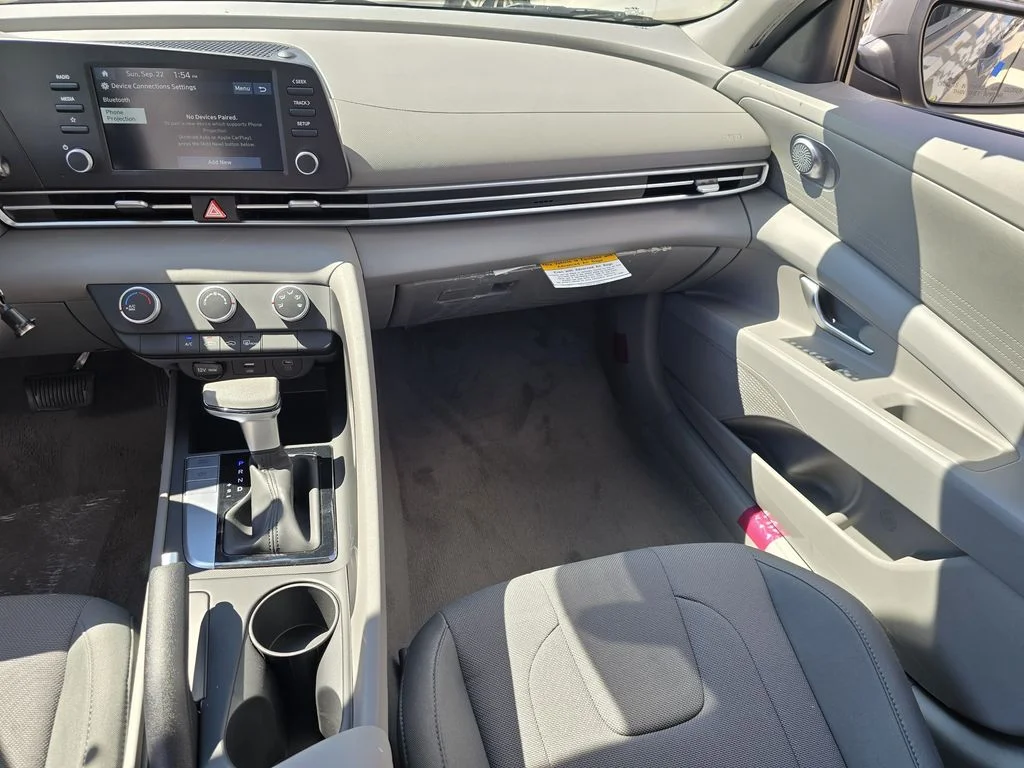 New 2026 Gray Hyundai SE image 9