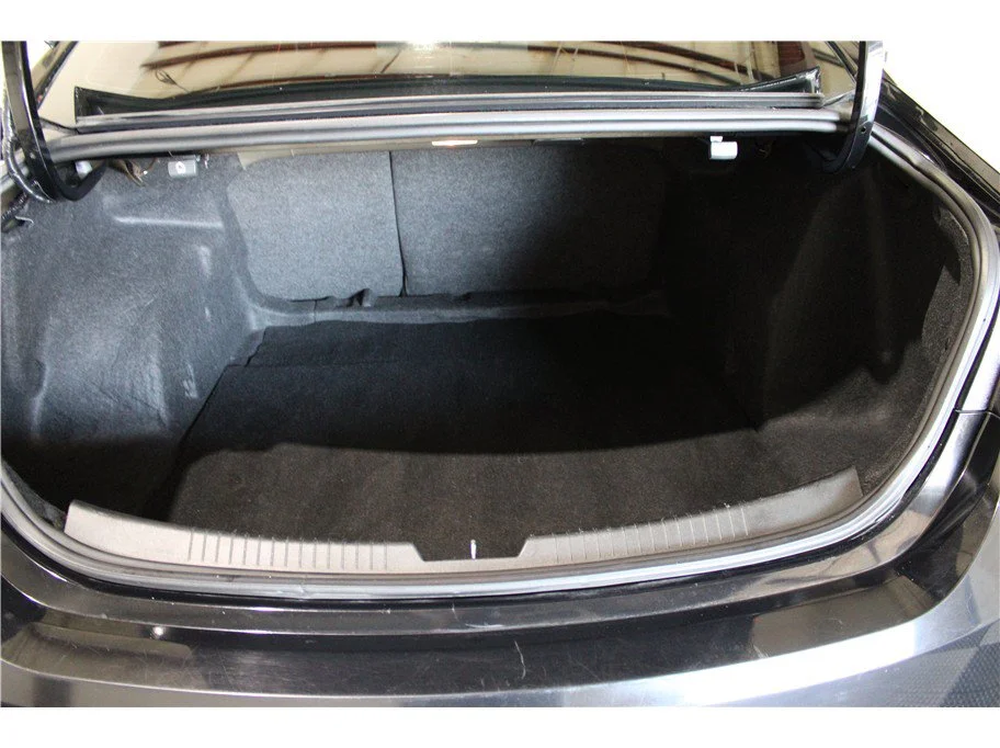 Used 2023 Mosaic Black Metallic Chevrolet LT image 20