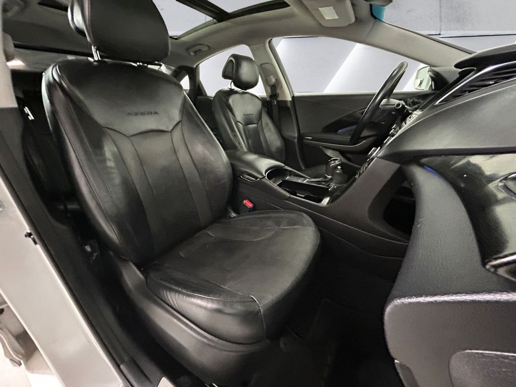 Used 2016 White Hyundai Limited image 14