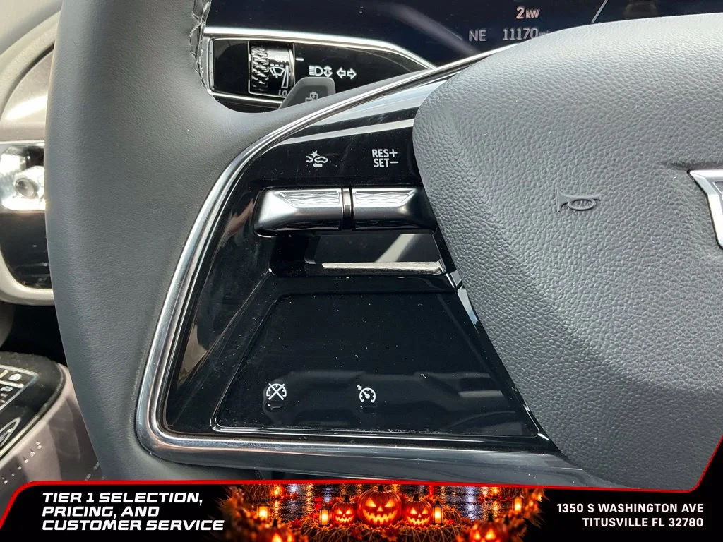 Used 2024 Nimbus Metallic Cadillac Tech image 29