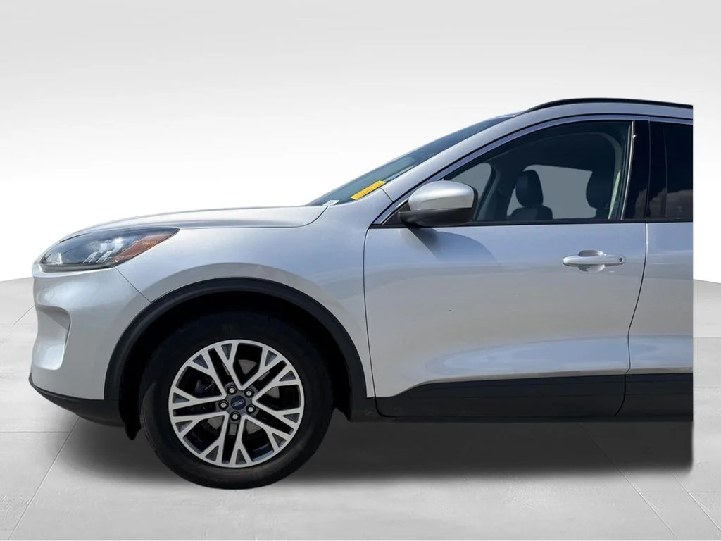 Used 2020 Silver Ford SEL image 23