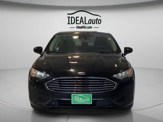 Used 2019 Black Ford SE image 15