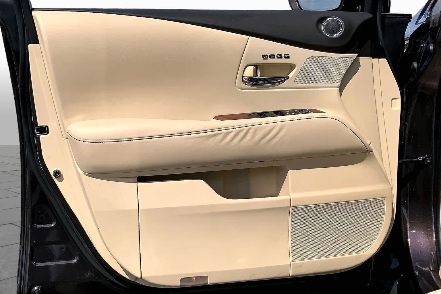 Used 2013 Fire Agate Lexus  image 21
