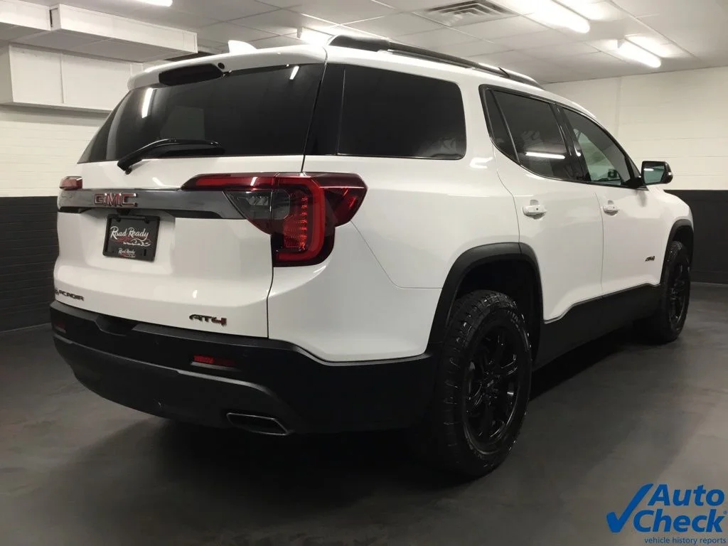 Used 2022 White GMC AT4 image 10