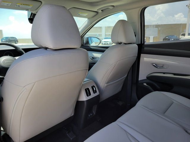 New 2026 White Hyundai SEL Premium FWD image 7