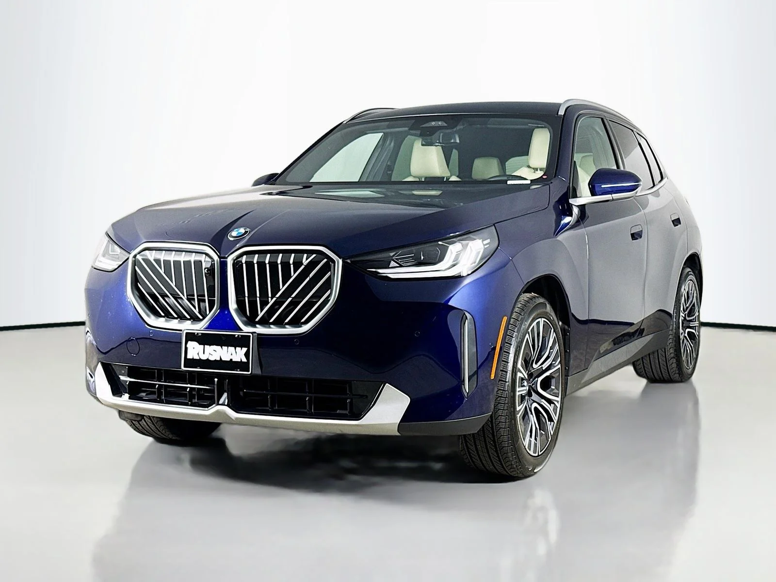 Used 2026 Tanzanite Blue II Metallic BMW 30 xDrive image 3