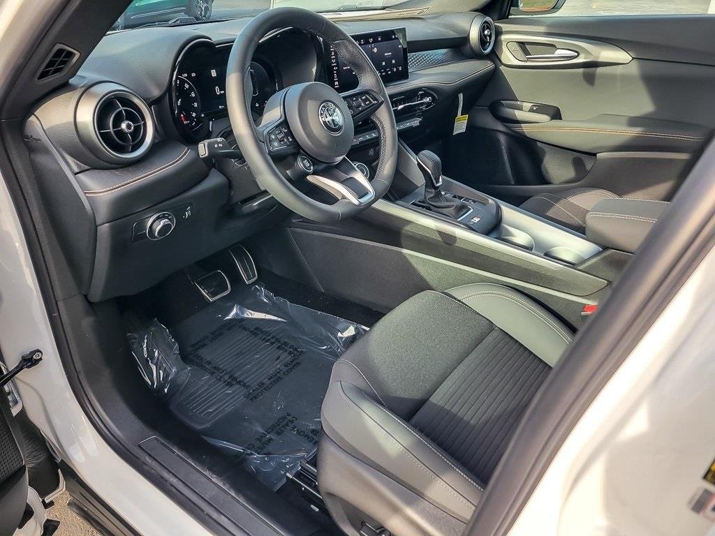 2025 ALFA ROMEO TONALE - Image 8